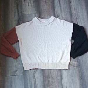 Chic Colorblock Crew Neck Sweater